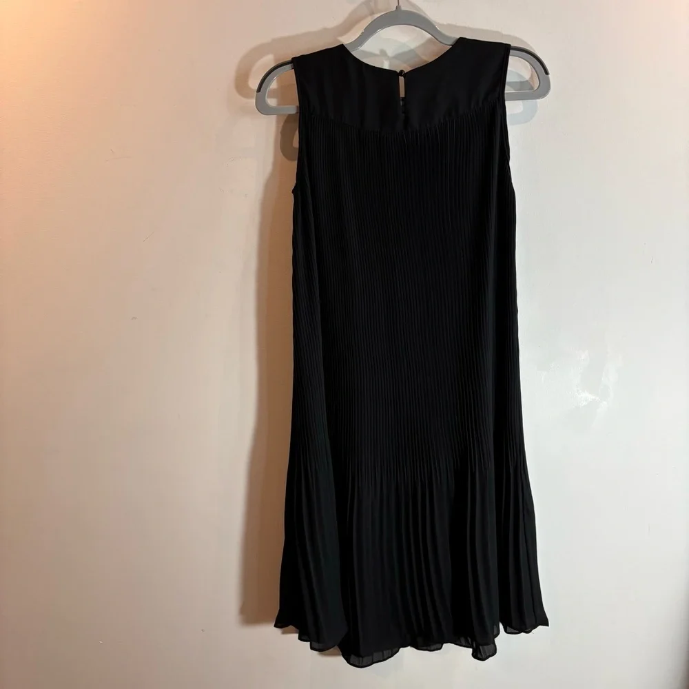MEIREA FASHION Sz M Micro Pleated Bodice Midi Pleats Ruffle Shift Flowy Dress - Picture 3 of 10
